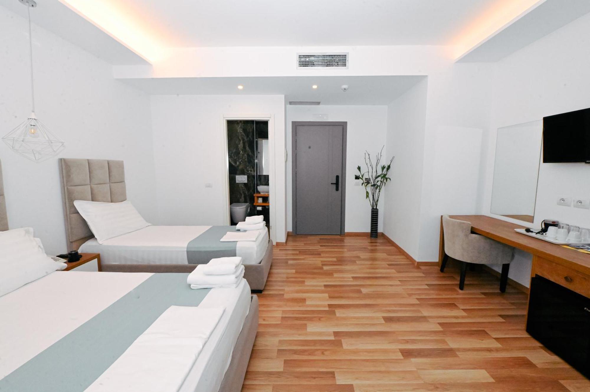 Bianco Hotel كساميل المظهر الخارجي الصورة