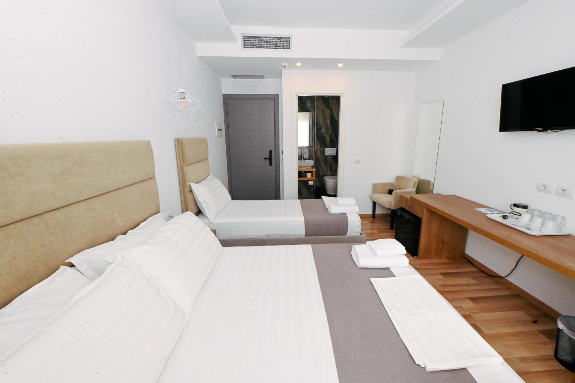 Bianco Hotel كساميل المظهر الخارجي الصورة